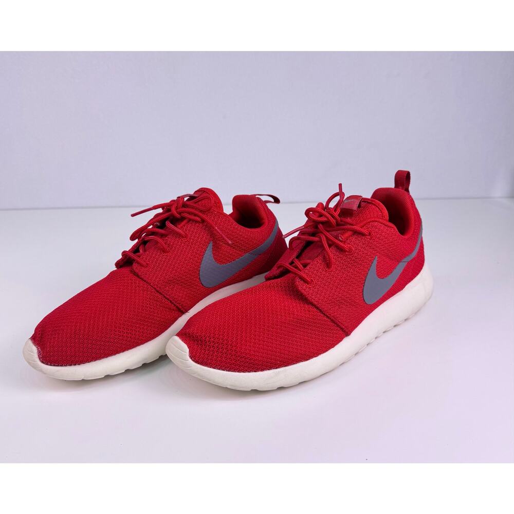 Nike Roshe One Running Shoes Sport Red Gray White Mesh Sneakers Men’s Size 9 - Picture 4 of 10